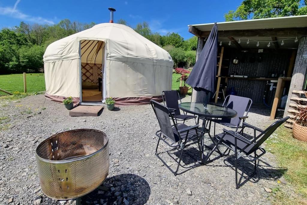 Hotel Bronfelen Yurt Cynghordy Zewnętrze zdjęcie