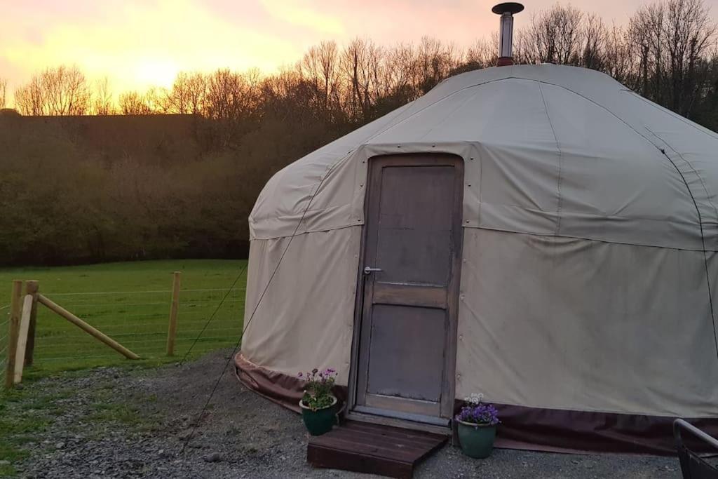 Hotel Bronfelen Yurt Cynghordy Zewnętrze zdjęcie