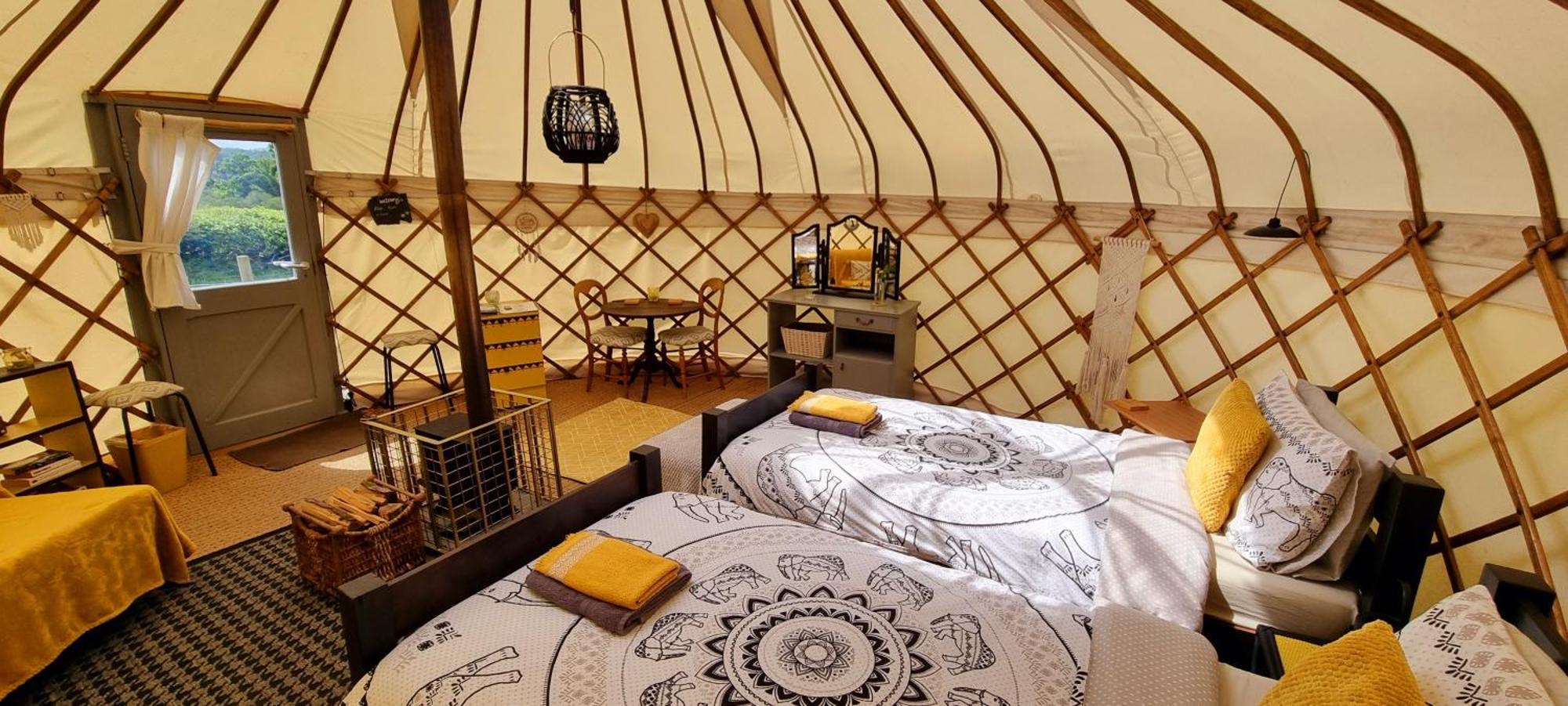 Hotel Bronfelen Yurt Cynghordy Zewnętrze zdjęcie